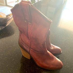 Lucky🍀 Brand Boots